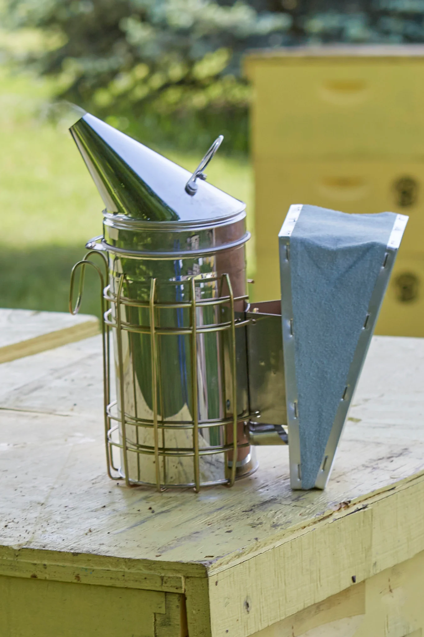 Beekeeping Hive Smoker - Image 2